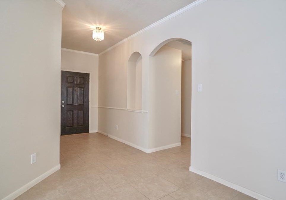 11807 Balmorhea Ln, Sugar Land, TX 77498