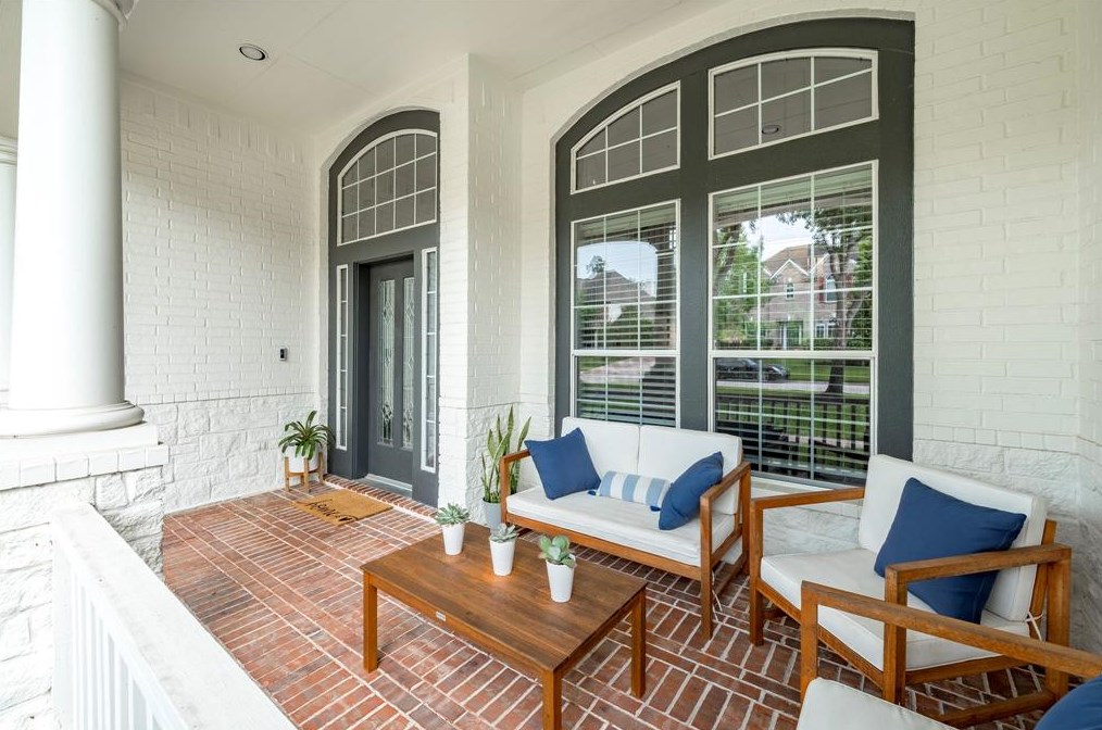 6 Renoir Trail Pl, Spring TX  77382-2048 exterior