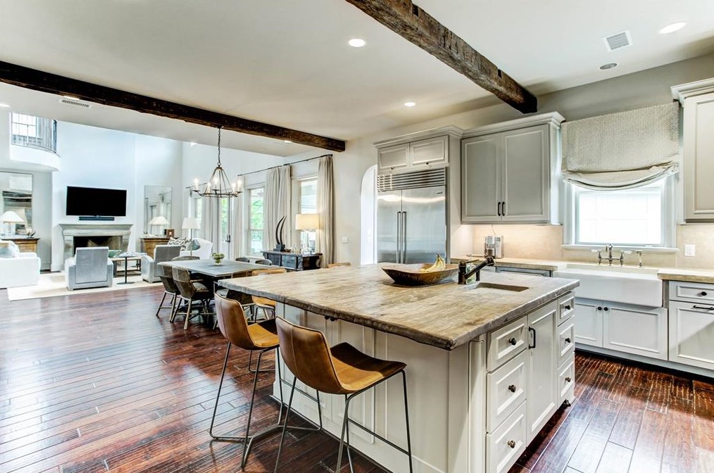 6147 Willers Way, Houston TX  77057-2805 exterior