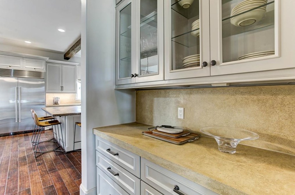 6147 Willers Way, Houston TX  77057-2805 exterior