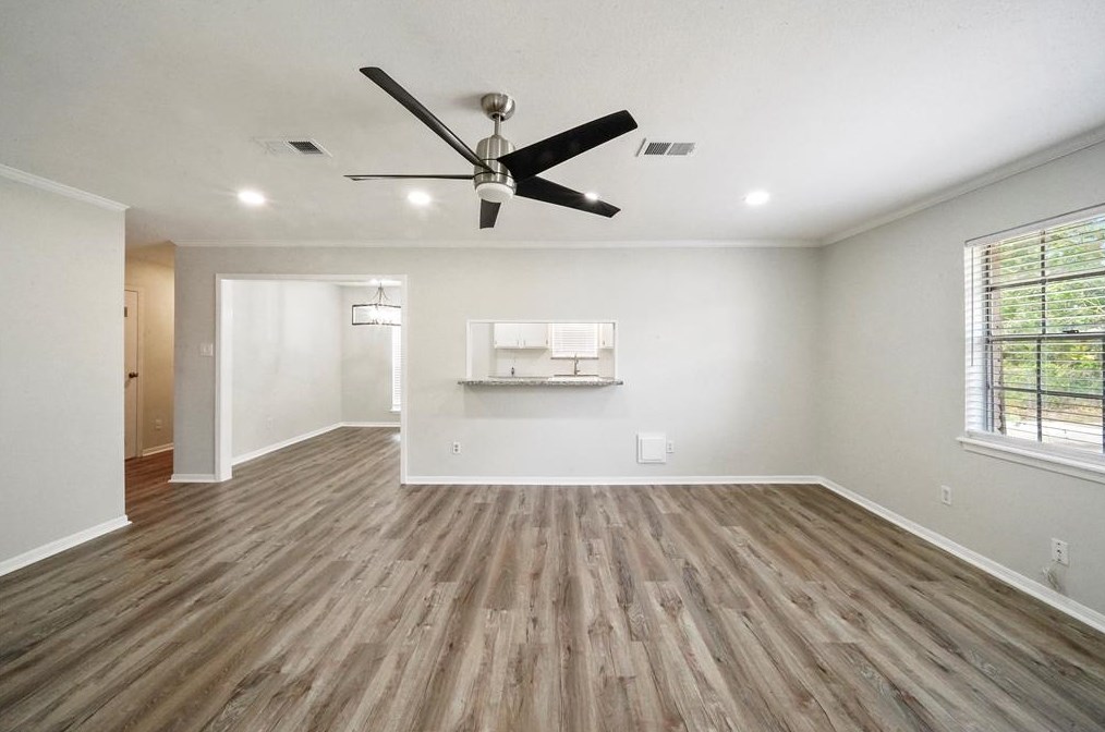1817 Campbell Rd, Houston, TX 77080
