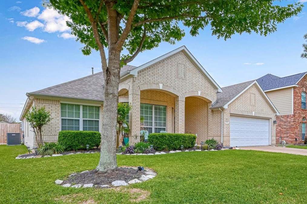 9926 Heron Meadows Dr, Houston TX  77095-5517 exterior