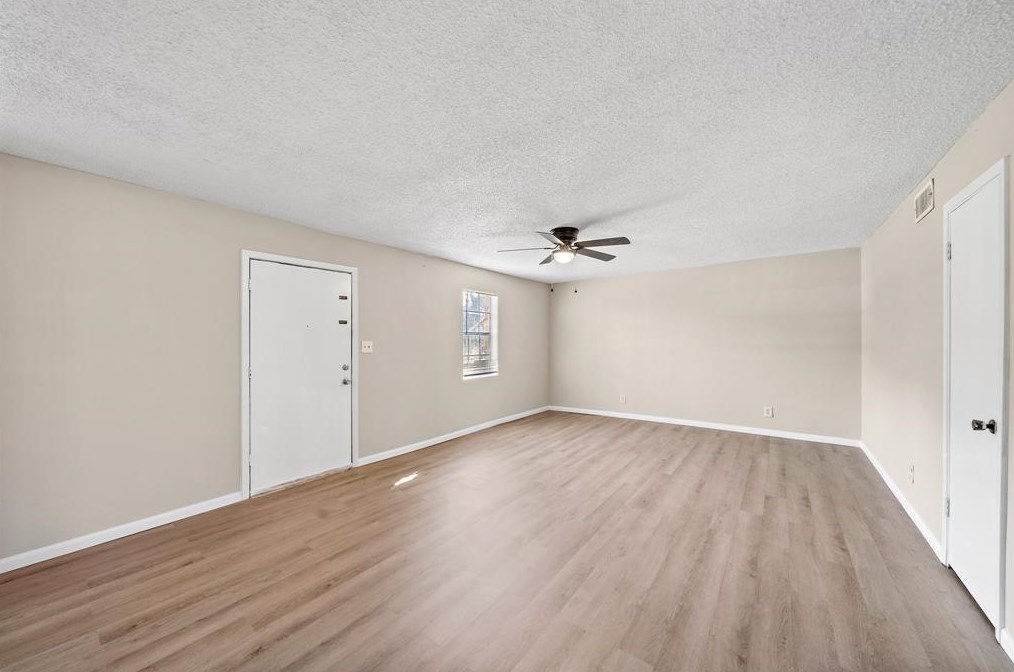 1614 Vauthier St #3, La Marque, TX 77568