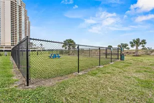 415 E Beach Dr, Galveston, TX 77550 - Photo 26