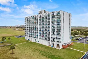 415 E Beach Dr, Galveston, TX 77550 - Photo 38