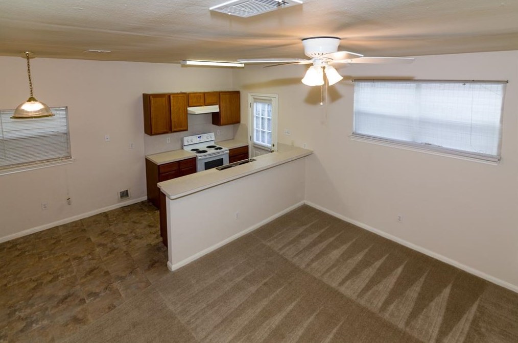 11911 Chetman Dr, Houston, TX 77065-1358