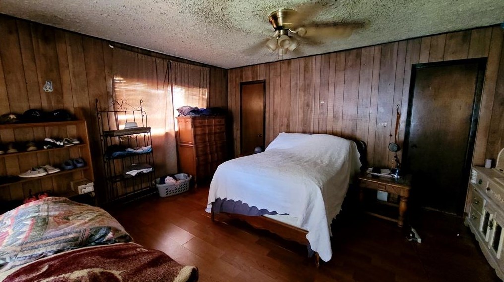 1912 Gentry St, Houston TX  77009-7854 exterior