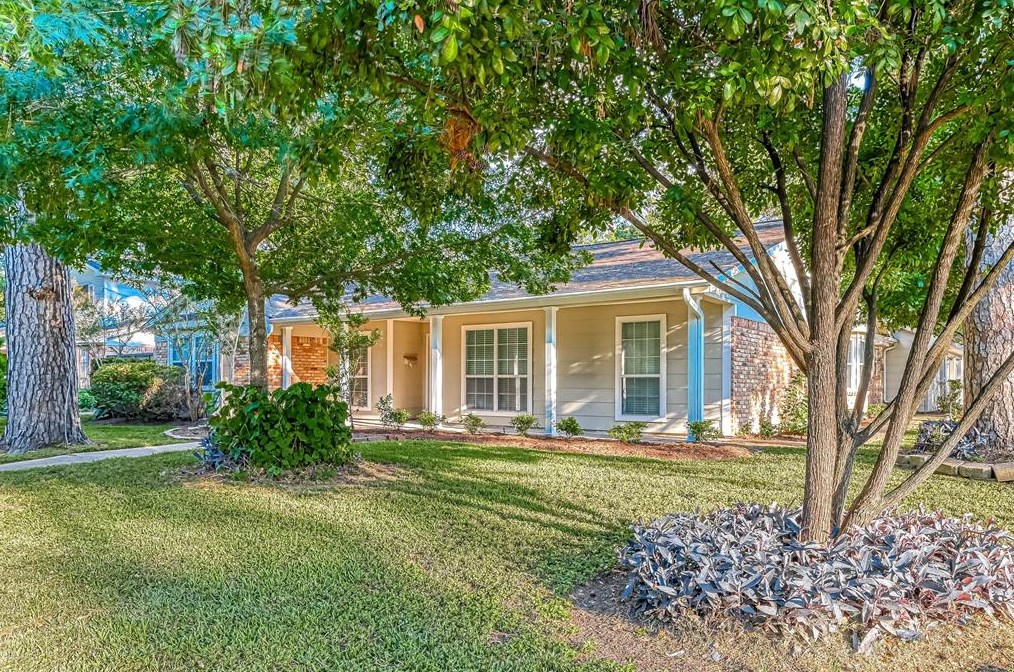 10315 Metronome Dr, Houston, TX 77043