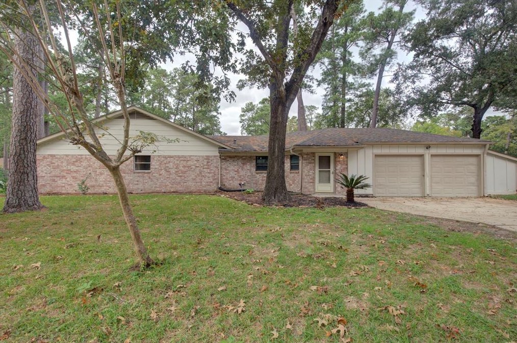 25302 Friar Lake Ln, Spring TX  77373-6010 exterior