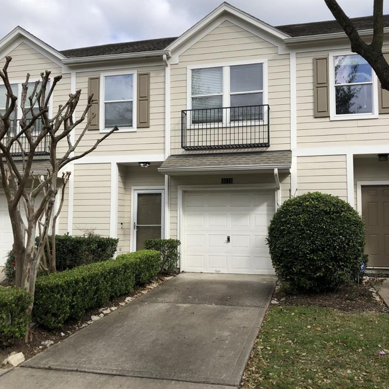 3018 S Heights Hollow Ln, Houston, TX 77007