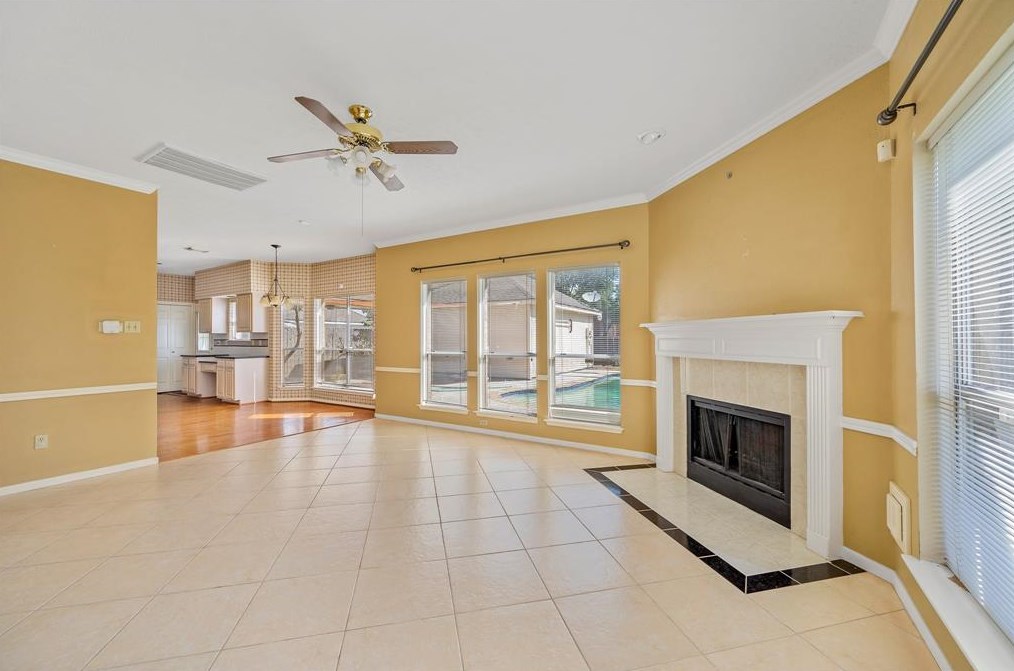 6318 Langham Dr, Houston TX  77084-2078 exterior