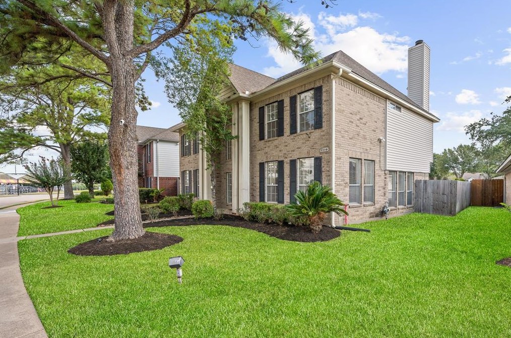 6318 Langham Dr, Houston, TX 77084-2078