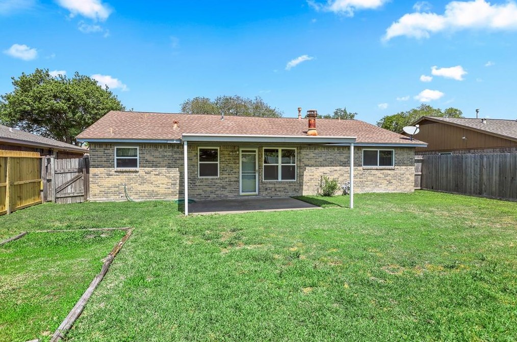 4154 Alecia Dr, Pasadena TX 77503-2801 exterior