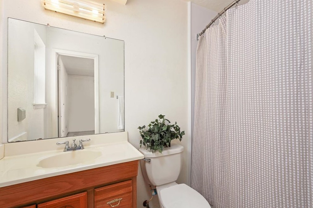 4154 Alecia Dr, Pasadena TX 77503-2801 exterior