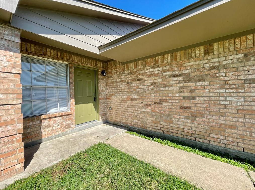2407 26th St N, Texas City, TX 77590