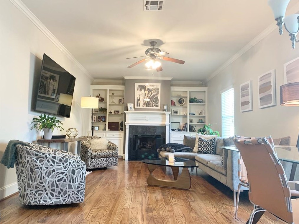 319 W 10th St #b, Houston, TX 77008