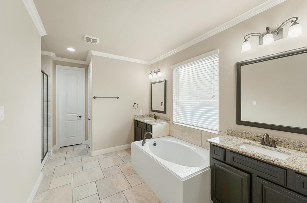 5431 Little Creek Ct, Fulshear TX 77441-1490 exterior