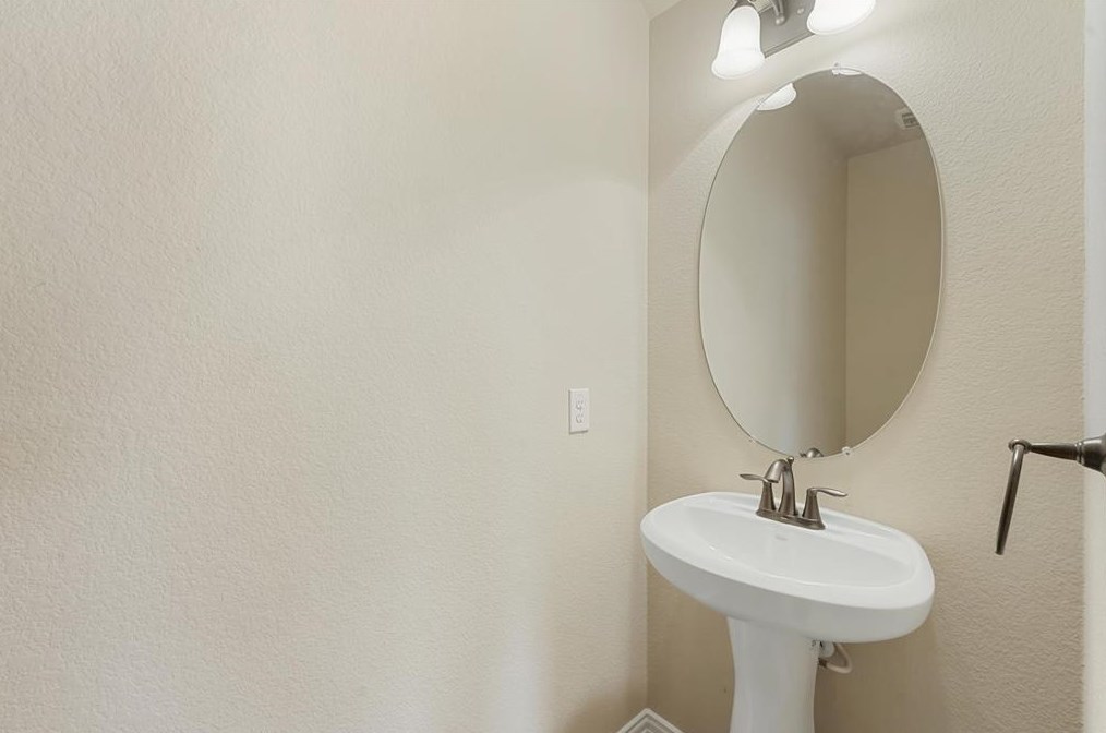 5431 Little Creek Ct, Fulshear TX 77441-1490 exterior