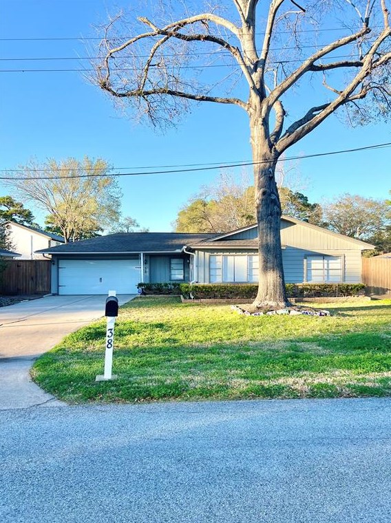 38 N Wickerwood St, Houston, TX 77080