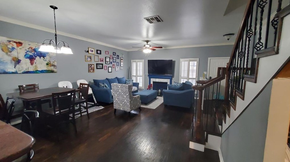 2964 Holly Hall St, Houston TX  77054-4131 exterior
