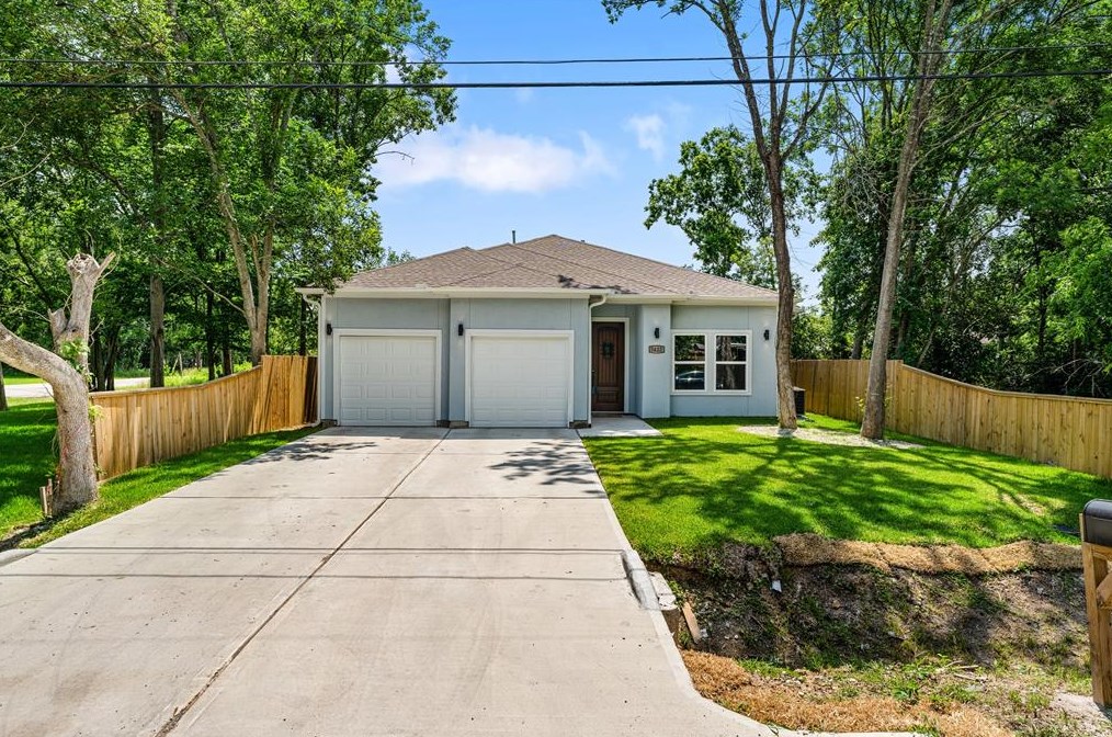 5422 Eastland St, Houston, TX 77028-5319
