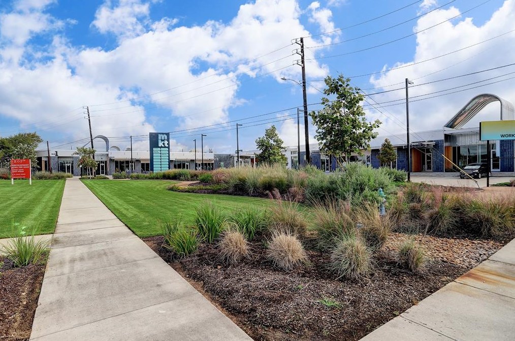 1534 Rutland St, Houston TX  77008-6826 exterior