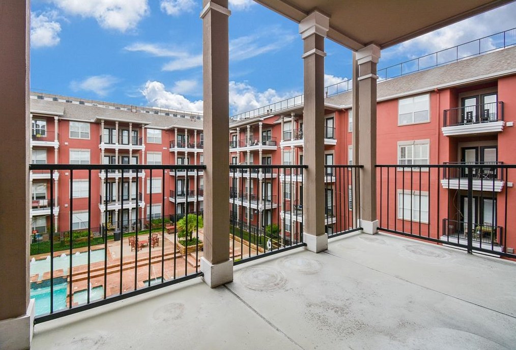 2400 Mccue Rd Apt 357, Houston, TX 77056