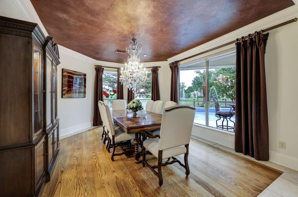 15618 Azalea Shr Dr, Houston TX  exterior