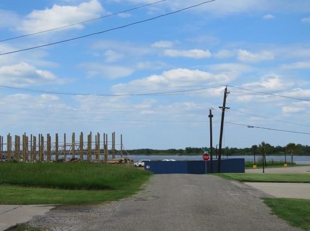 723 Santee St, Port Neches, TX 77651