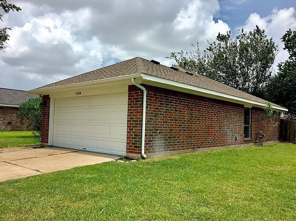 12919 Townwood Dr, Houston, TX 77045
