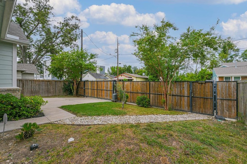 3616 Mcgowen St, Houston, TX 77004