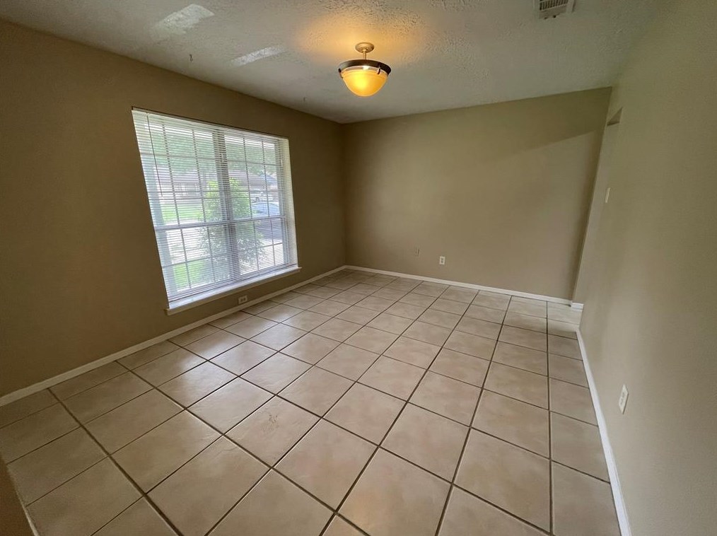 4419 Mossygate Dr, Spring, TX 77373