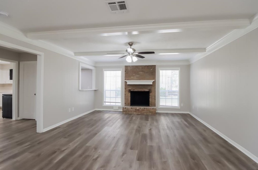 1807 Hamlin Valley Dr, Houston TX  77090-2014 exterior