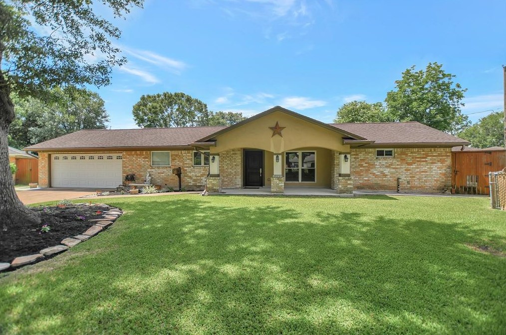 5142 French Creek Dr, Houston, TX 77017-6102