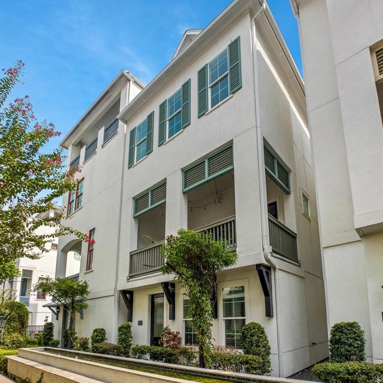 225 27th St, Houston, TX 77008-2148