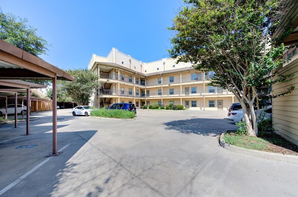 3501 Chenevert St Apt 22, Houston, TX 77004