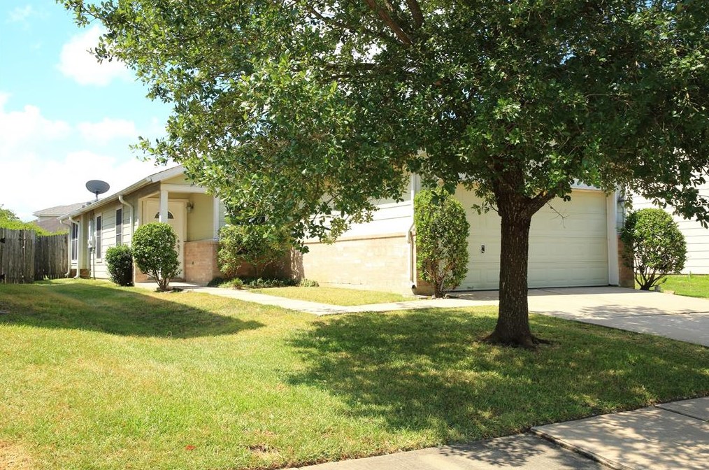 18215 Temple Hill Ln, Cypress, TX 77429