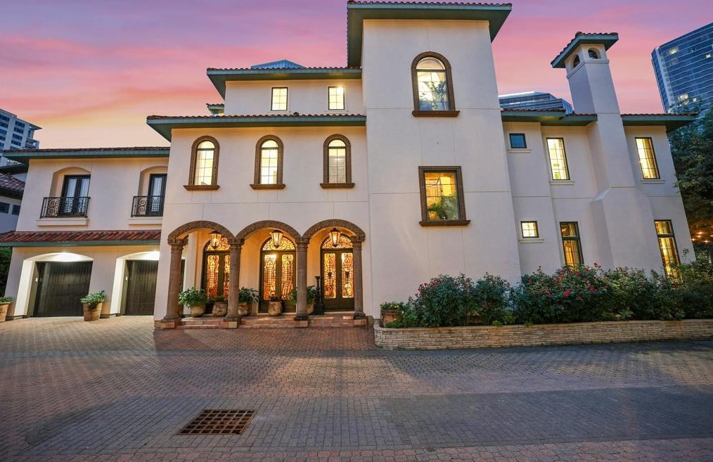 5007 Cedar Creek Dr, Houston, TX 77056