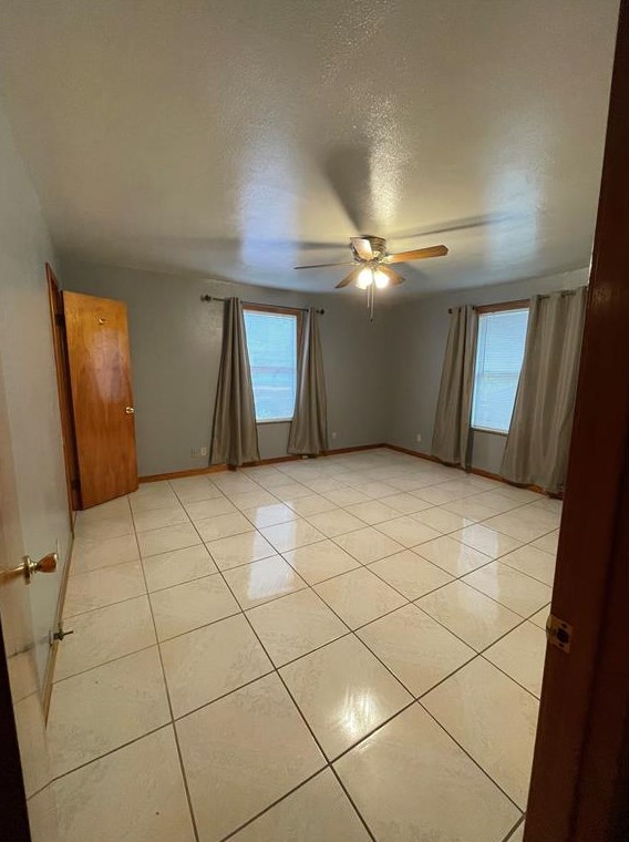 8068 Juliabora St, Houston TX  77017-5202 exterior