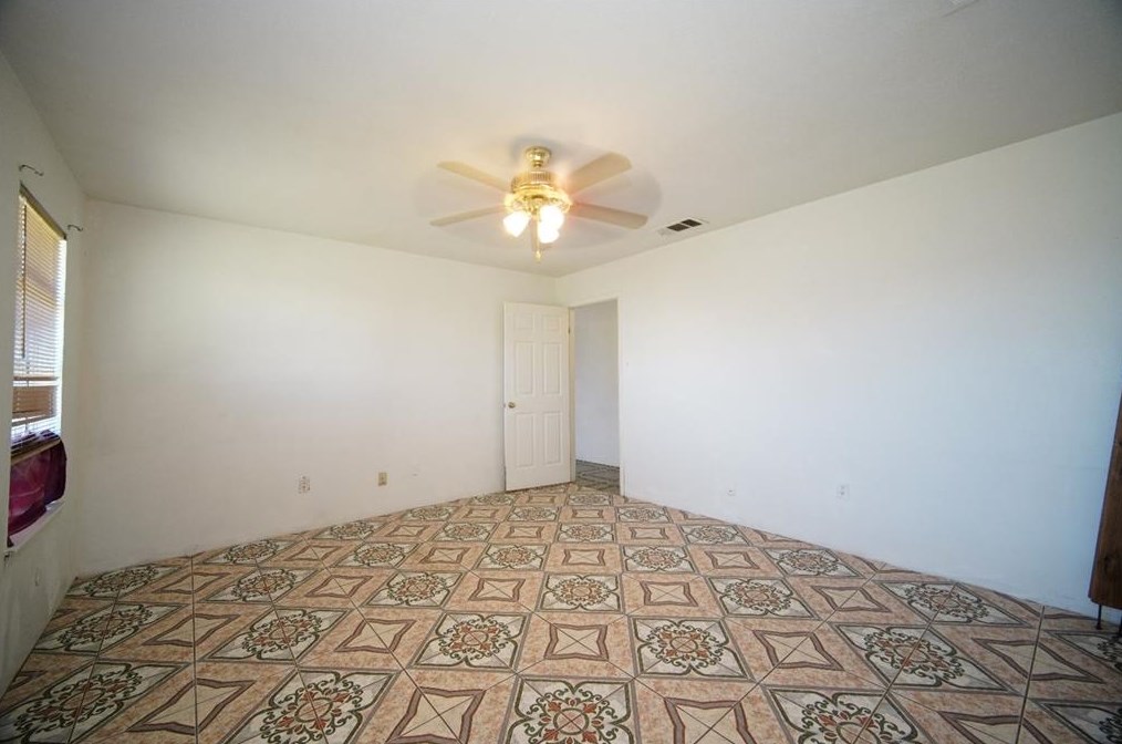 1230 Buschong St, Houston TX  77039-1105 exterior