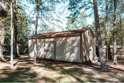 206 Private Road 635, Dayton, TX 77535 - Photo 34