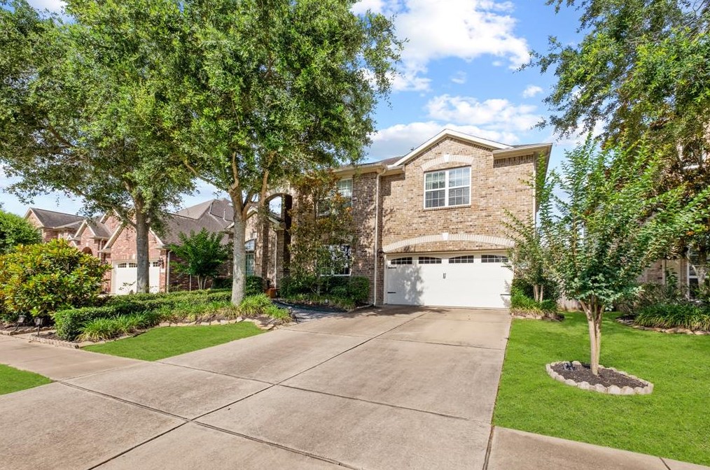 302 Trillium Dr, Sugar Land, TX 77479-4418