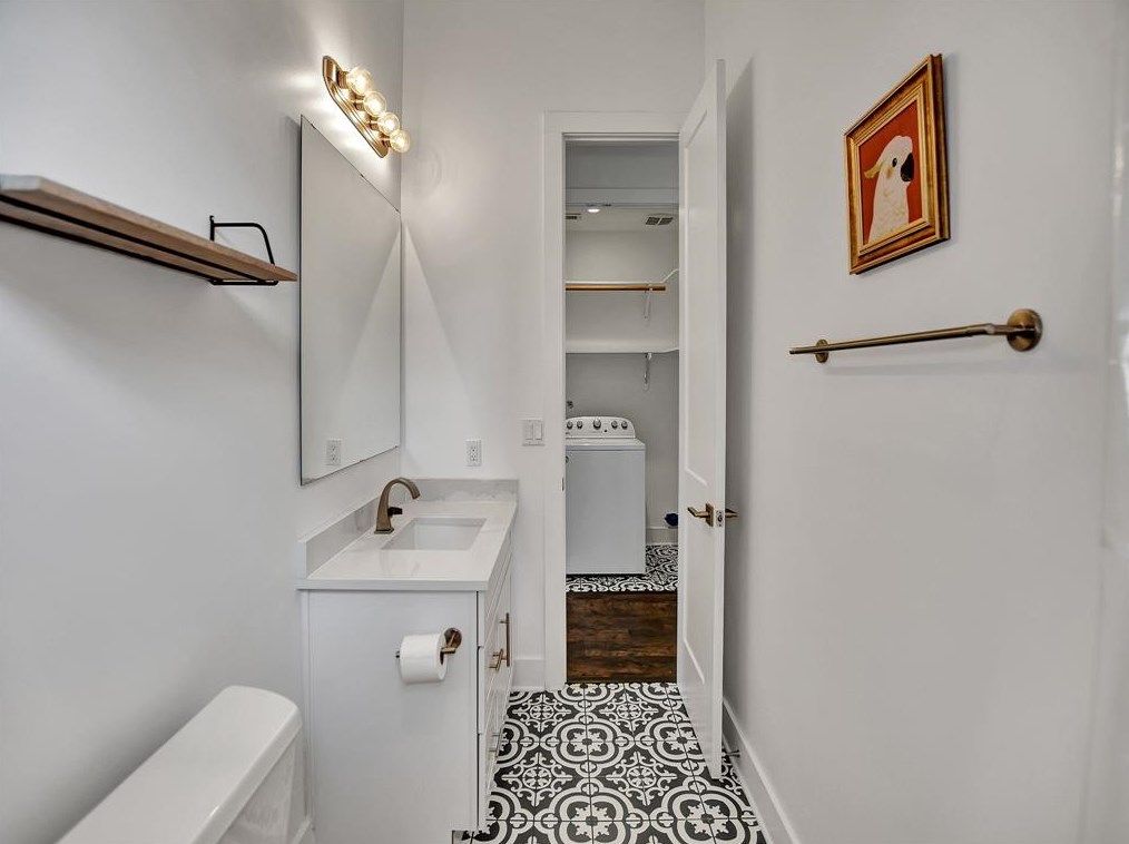 2206 Keene St, Houston TX  77009-7725 exterior