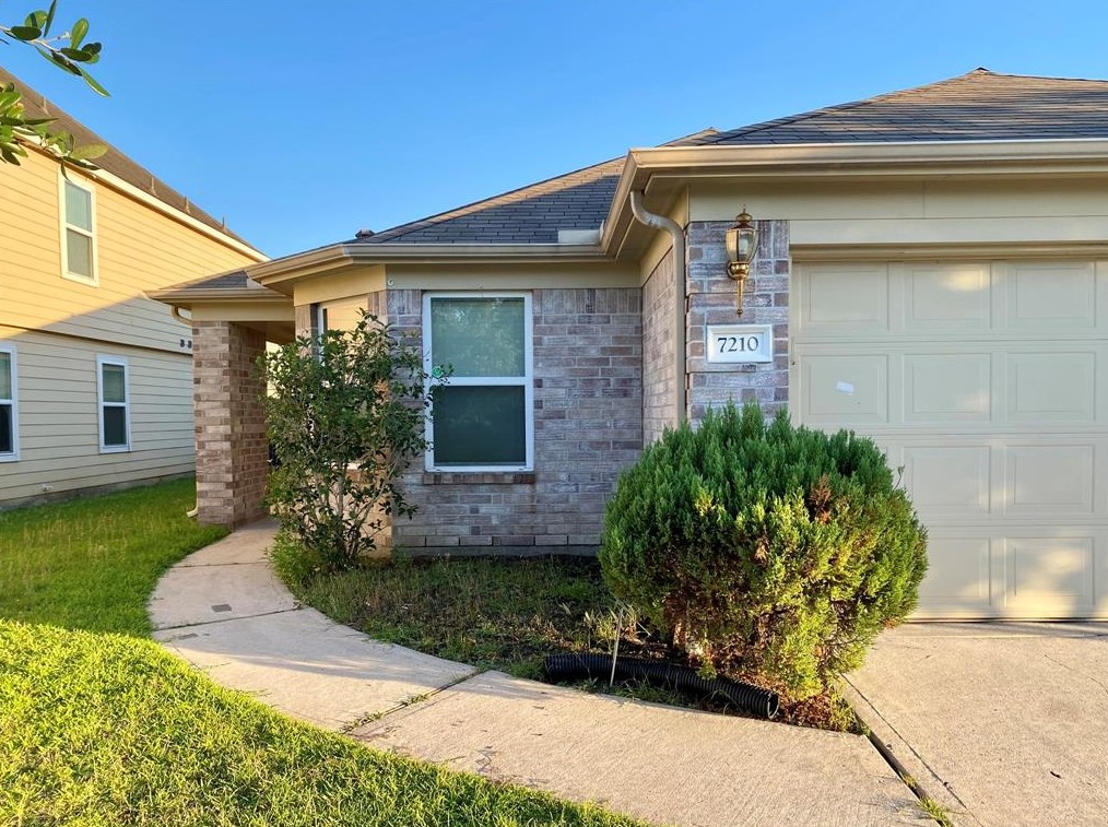 7210 Foxwood Fair Ln, Humble, TX 77338