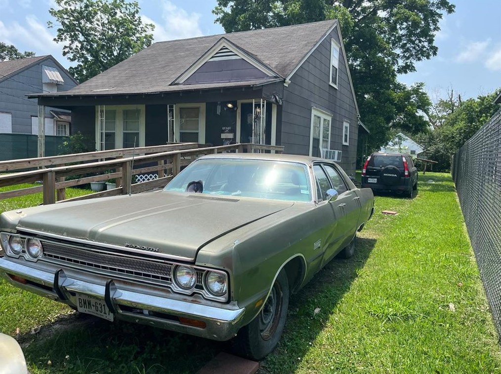 3870 Brandon St, Beaumont, TX 77705-3740