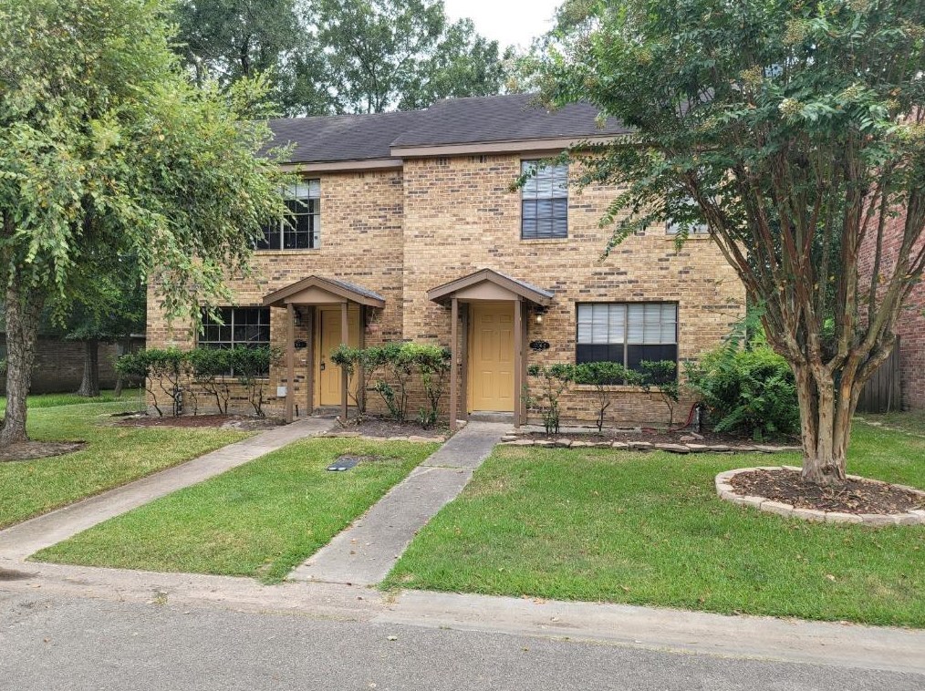 1706 Longview St #1, Conroe, TX 77301
