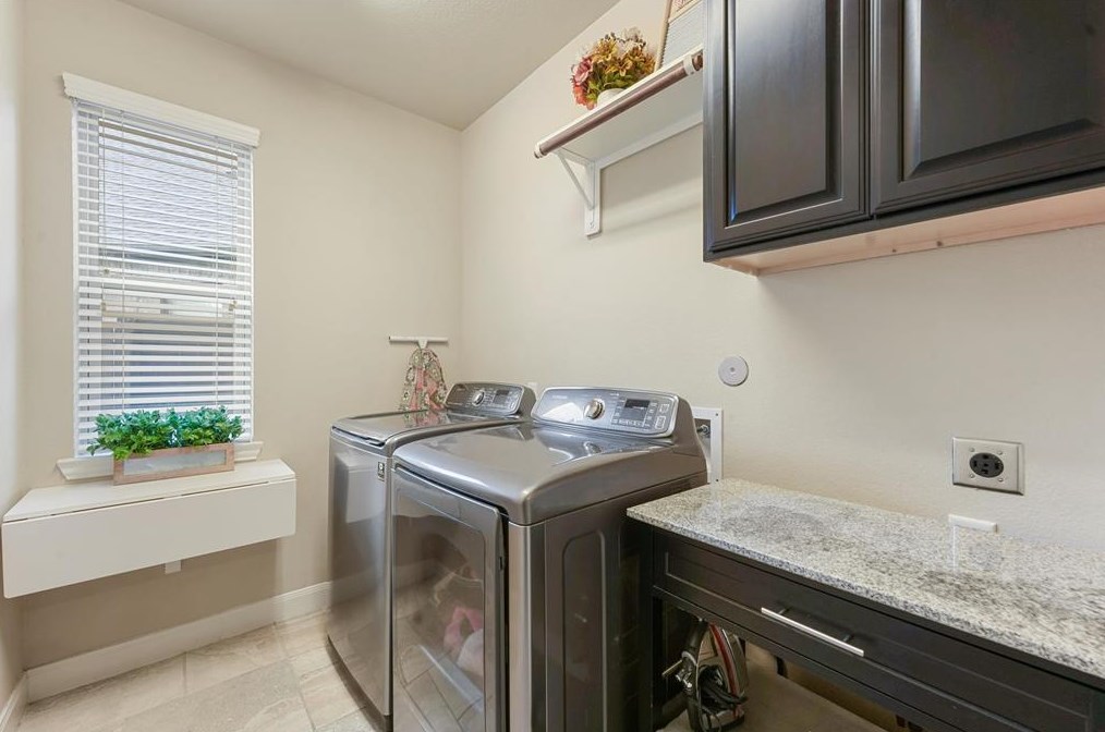 5431 Little Creek Ct, Fulshear TX 77441-1490 exterior