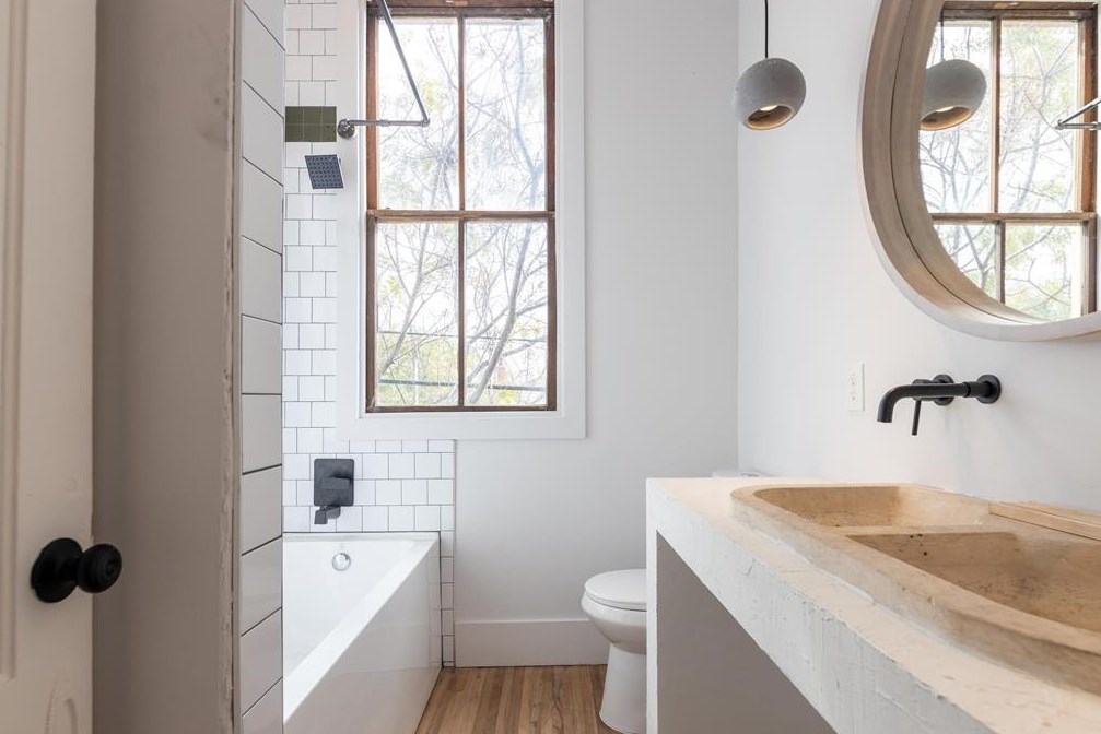 1311 37 St, Galveston TX 77550-6747 exterior