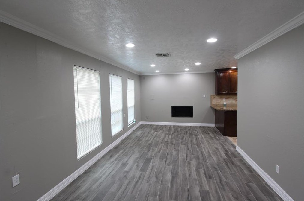 16239 Paso Hondo Dr, Houston, TX 77083