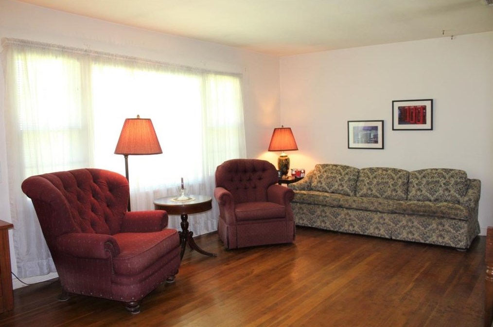 207 Sheila St, Beech Grove, TX 75951-4527